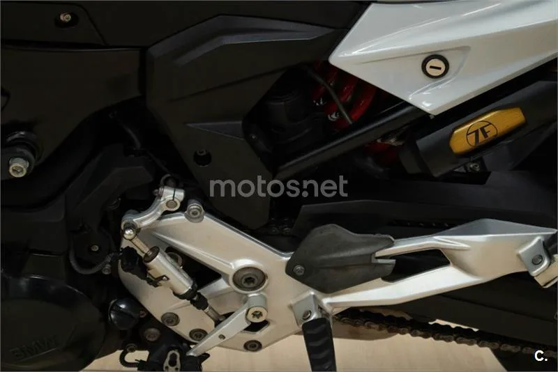 BMW F 900 R – Vista 21