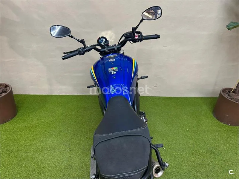 Yamaha XSR 700 – Vista 9