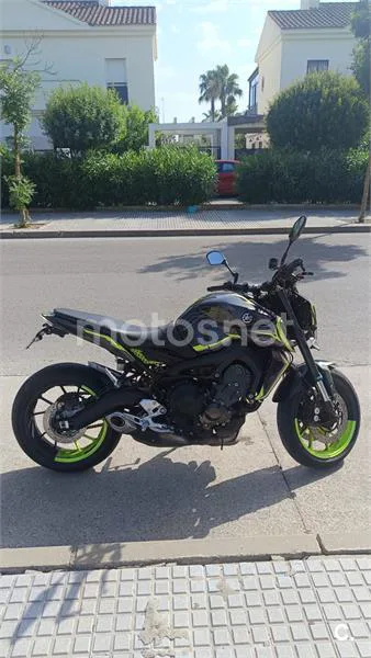 Yamaha MT-09 – Vista 3