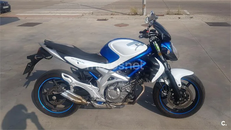 Suzuki Gladius 650 – Vista 2