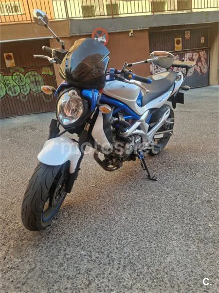 Suzuki Gladius 650 – Vista 4