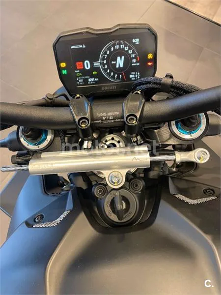 Ducati Streetfighter V4 – Vista 4