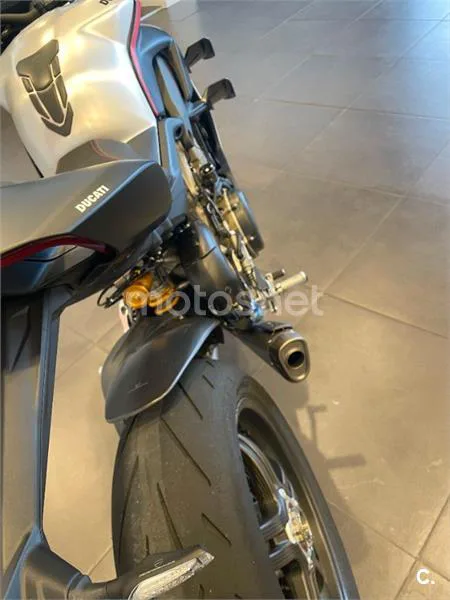 Ducati Streetfighter V4 – Vista 10