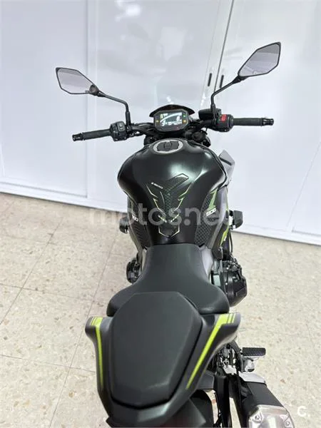 Kawasaki Z 900 – Vista 5