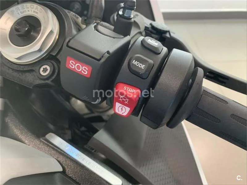 BMW S 1000 RR – Vista 8