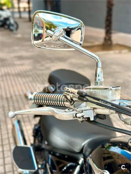 Kawasaki VN 900 Classic – Vista 17
