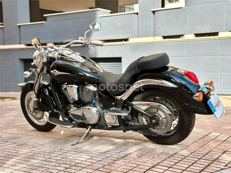 Kawasaki VN 900 Classic – Vista 23