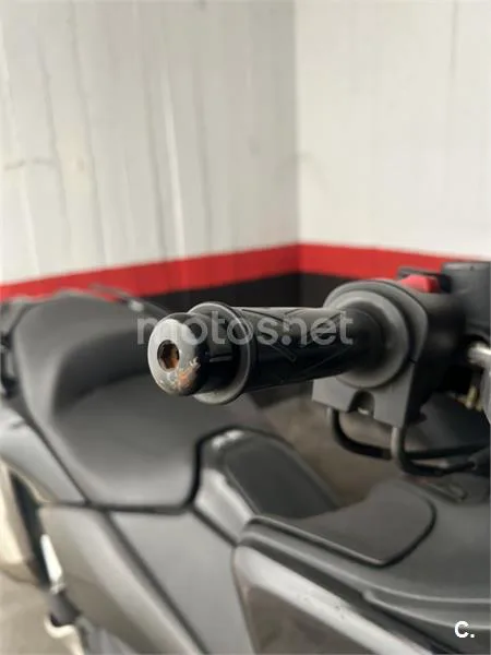 Yamaha TMAX 530 – Vista 4