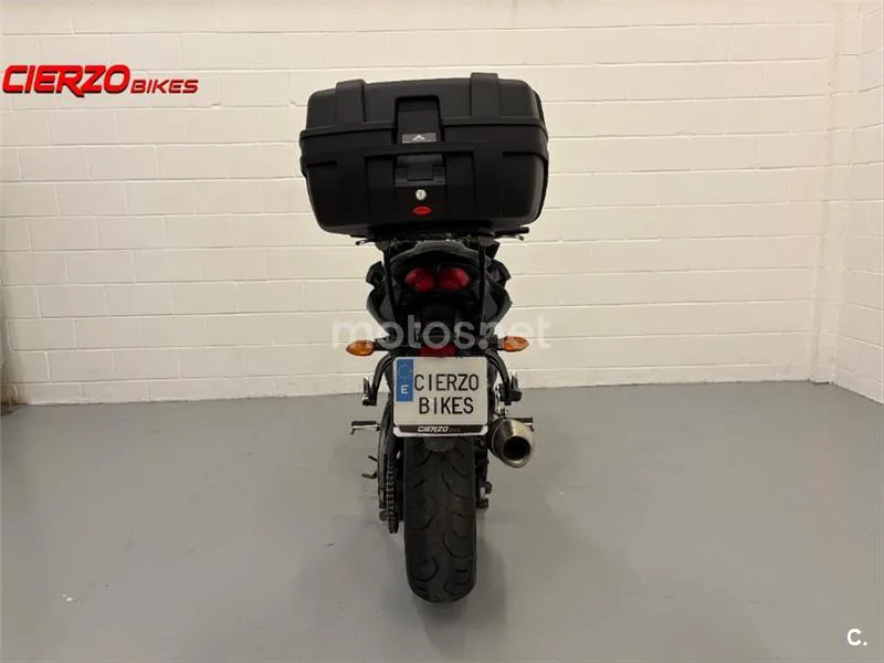 Yamaha Fazer 8 – Vista 18