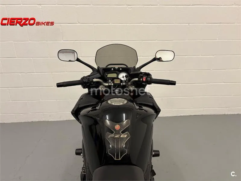 Yamaha Fazer 8 – Vista 20