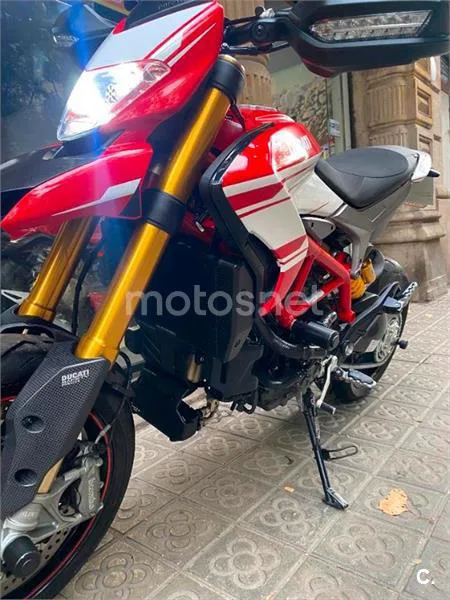 Ducati Hypermotard 939 – Vista 12