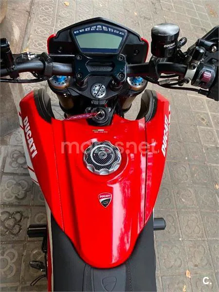 Ducati Hypermotard 939 – Vista 17