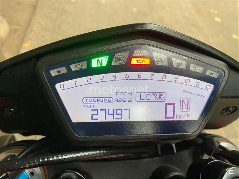 Ducati Hypermotard 939 – Vista 20
