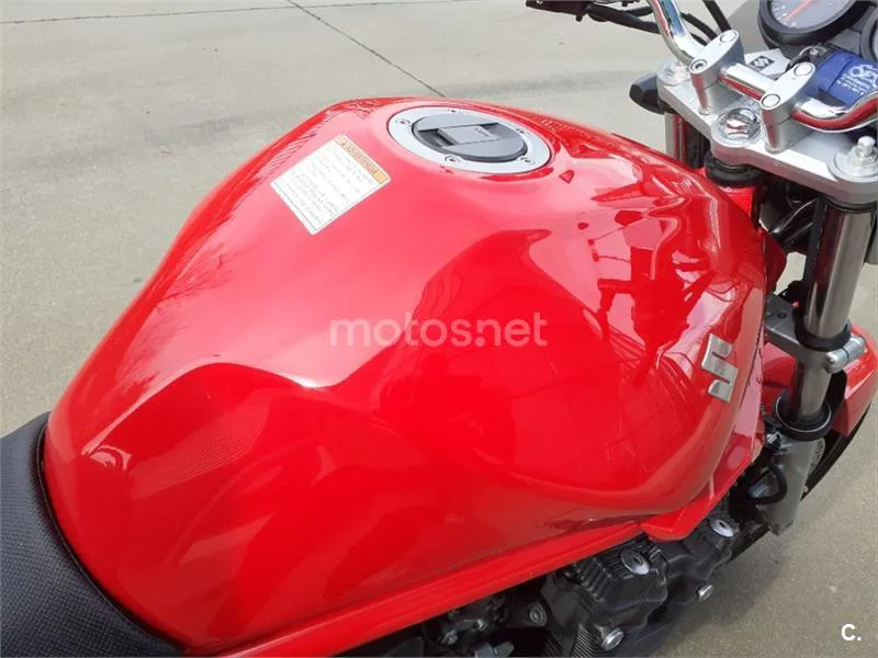Suzuki Bandit 650 – Vista 17