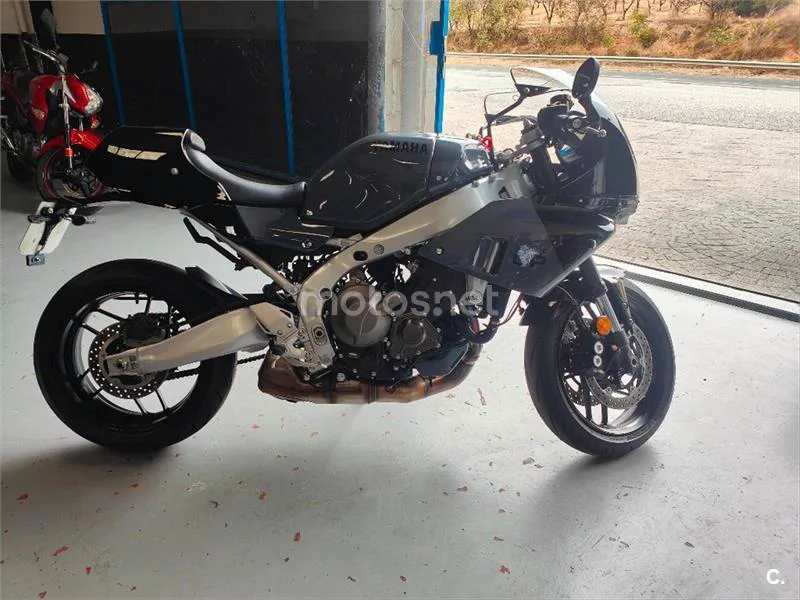 Yamaha XSR 900 GP – Vista 5
