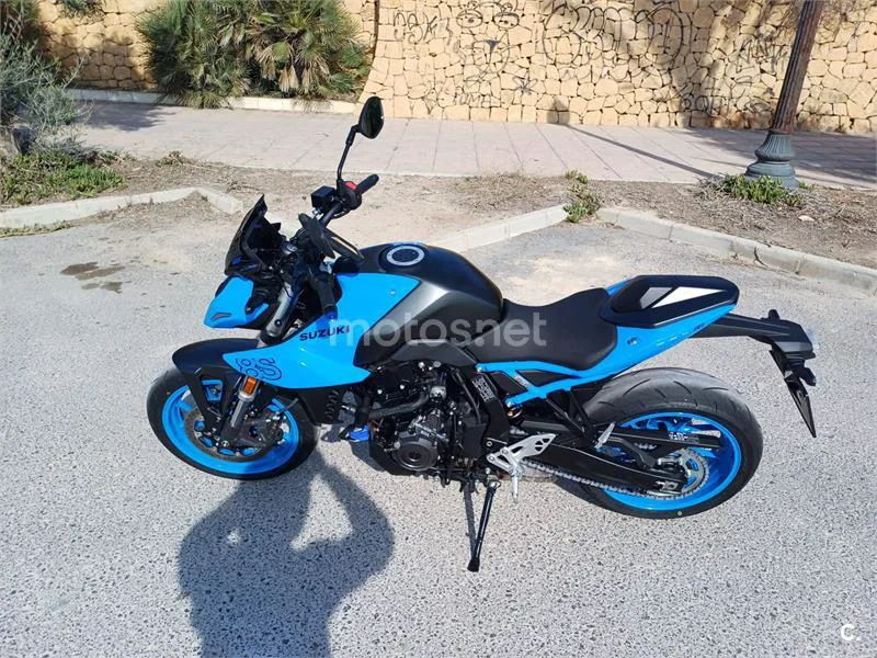 Suzuki GSX-8S – Vista 2