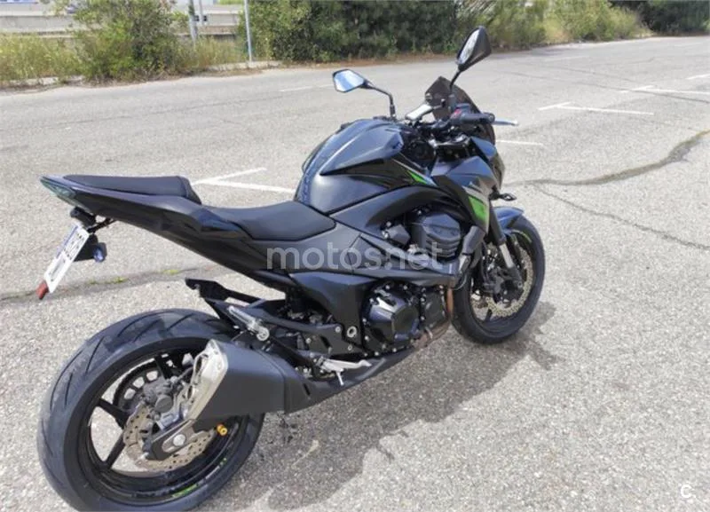 Kawasaki Z 800e – Vista 4