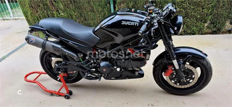 Ducati Monster 900 Dark – Vista 3