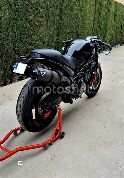 Ducati Monster 900 Dark – Vista 4