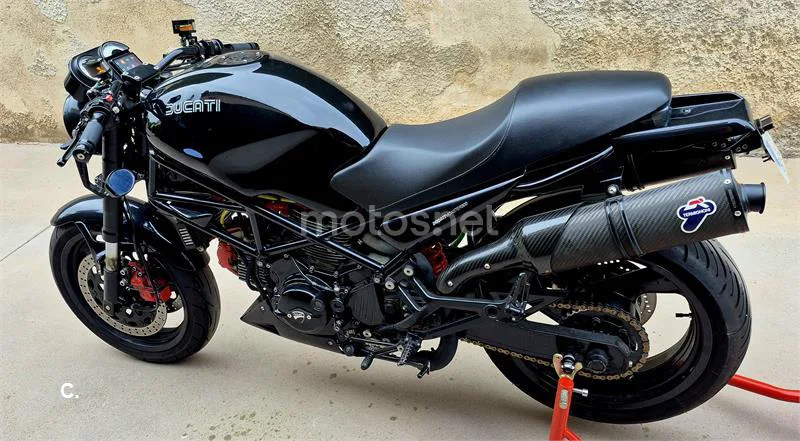 Ducati Monster 900 Dark – Vista 6