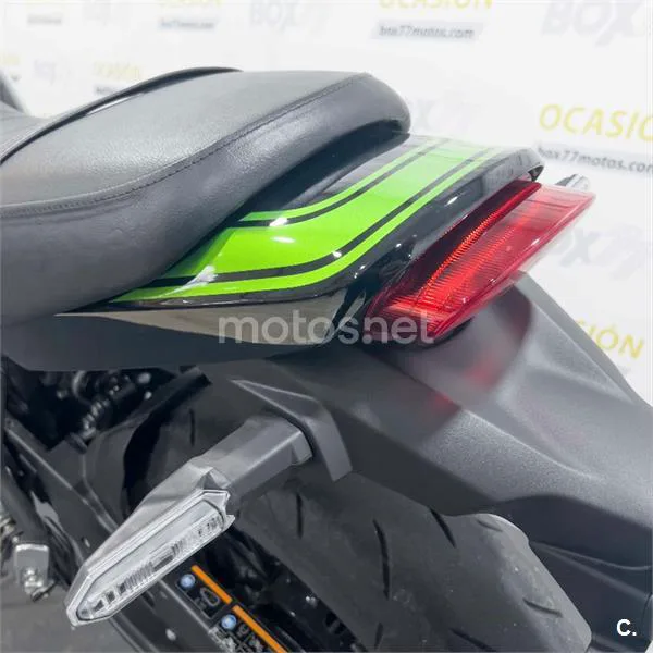 Kawasaki Z650 – Vista 22