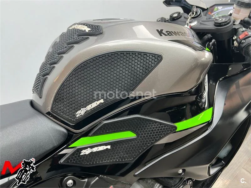Kawasaki Ninja ZX-6R – Vista 7