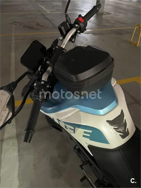 Voge 125 R – Vista 8