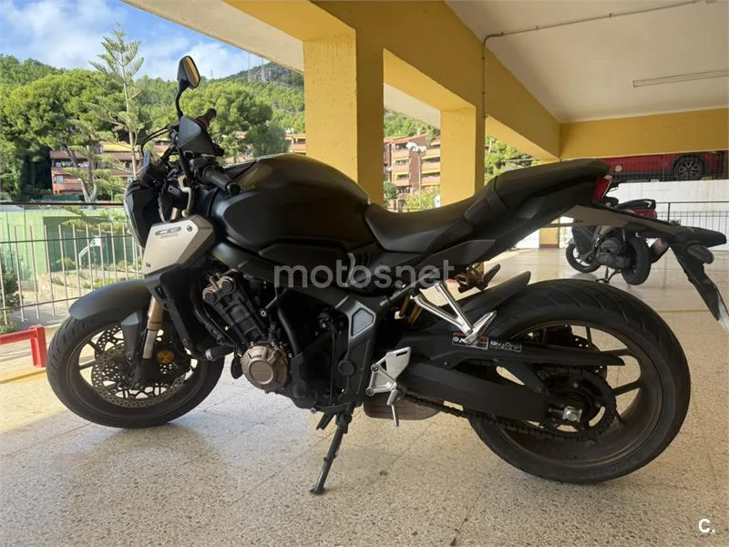 Honda CB 650 R – Vista 3