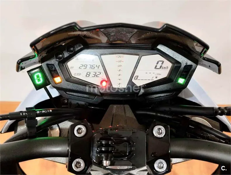 Kawasaki Z800 – Vista 7