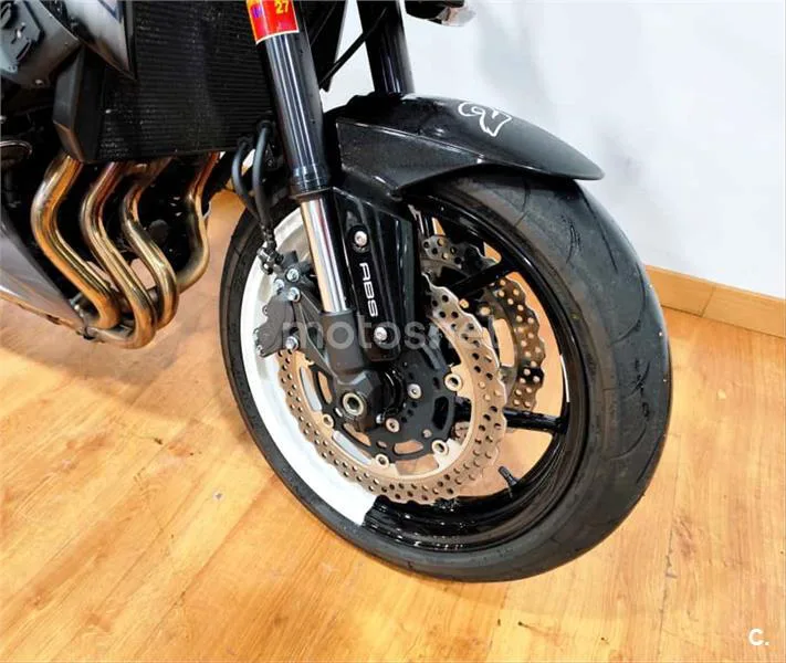 Kawasaki Z800 – Vista 9