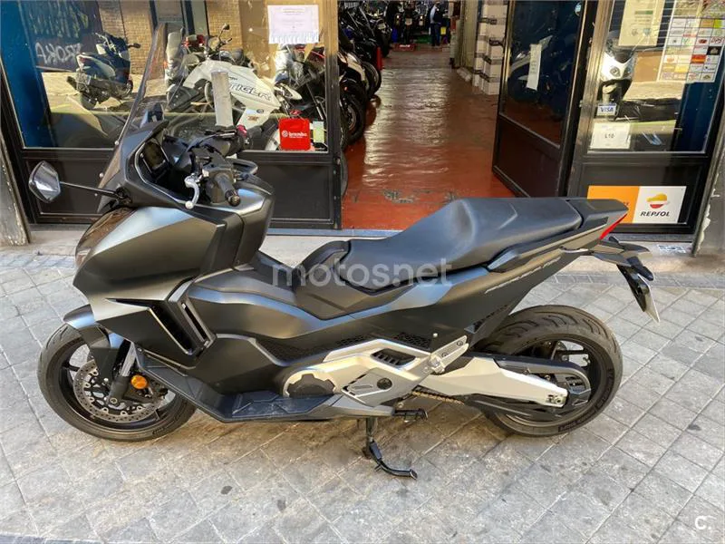 Honda Forza 750 – Vista 6