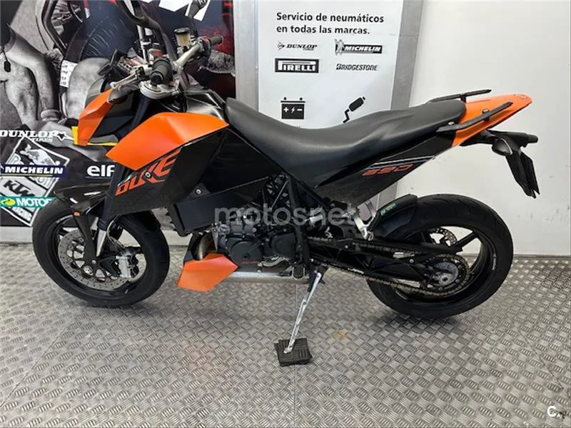 KTM 690 Duke – Vista 3