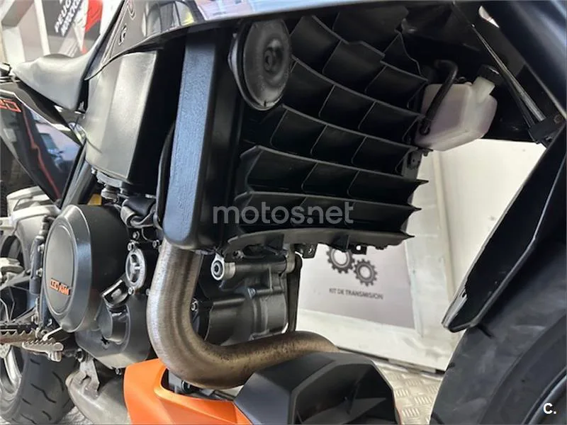 KTM 690 Duke – Vista 26
