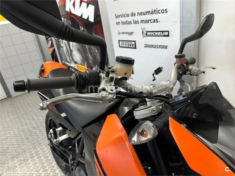KTM 690 Duke – Vista 30