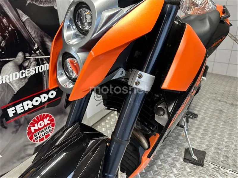 KTM 690 Duke – Vista 6