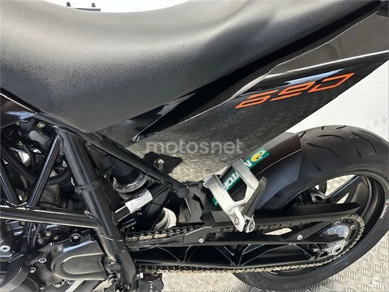 KTM 690 Duke – Vista 7