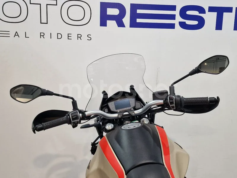 Moto Guzzi V85 TT – Vista 11