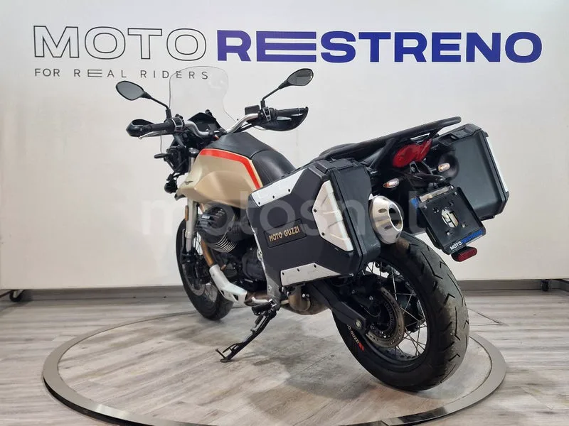 Moto Guzzi V85 TT – Vista 3
