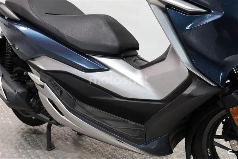 Honda Forza – Vista 12