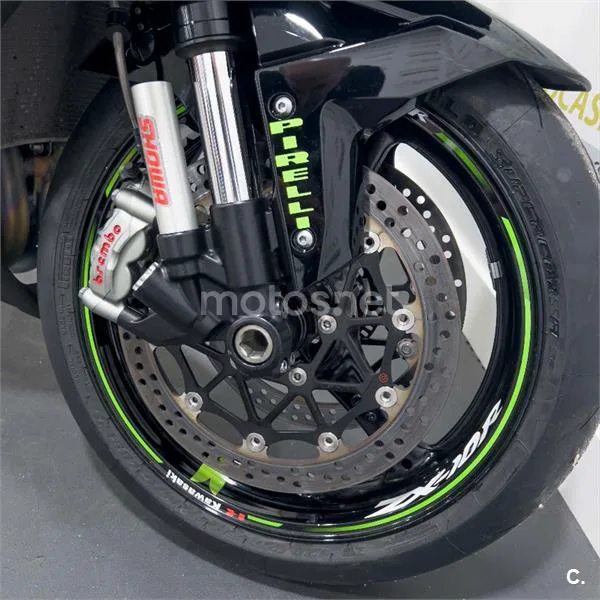 Kawasaki Ninja ZX-10R – Vista 17