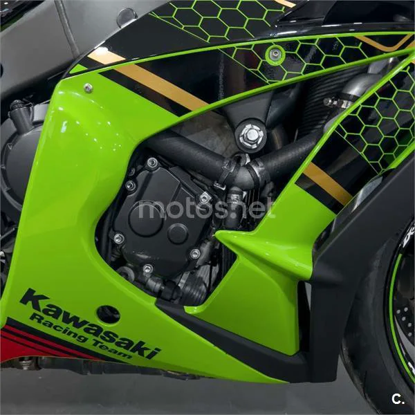 Kawasaki Ninja ZX-10R – Vista 18