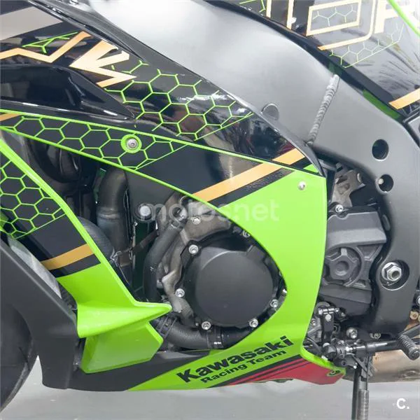 Kawasaki Ninja ZX-10R – Vista 26