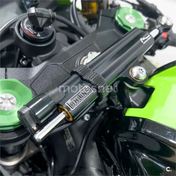 Kawasaki Ninja ZX-10R – Vista 28