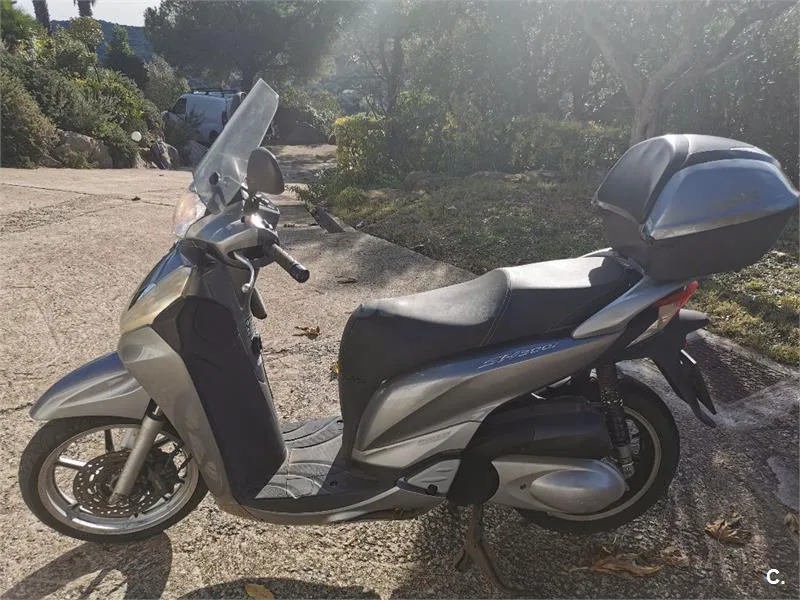 Honda SH300i 3000 € 2014 Girona - 2