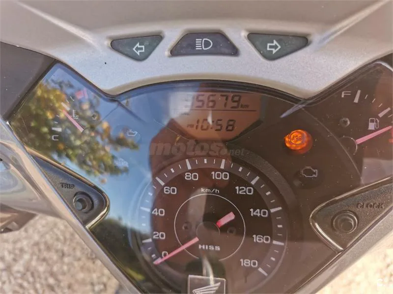 Honda SH300i – Vista 5