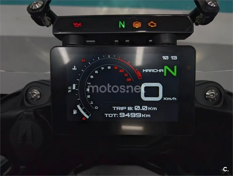 Benelli TRK 702 X – Vista 11