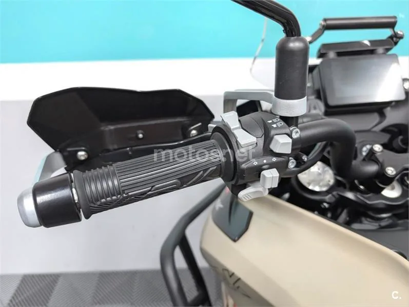 Benelli TRK 702 X – Vista 10