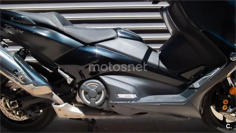 Yamaha TMAX – Vista 5