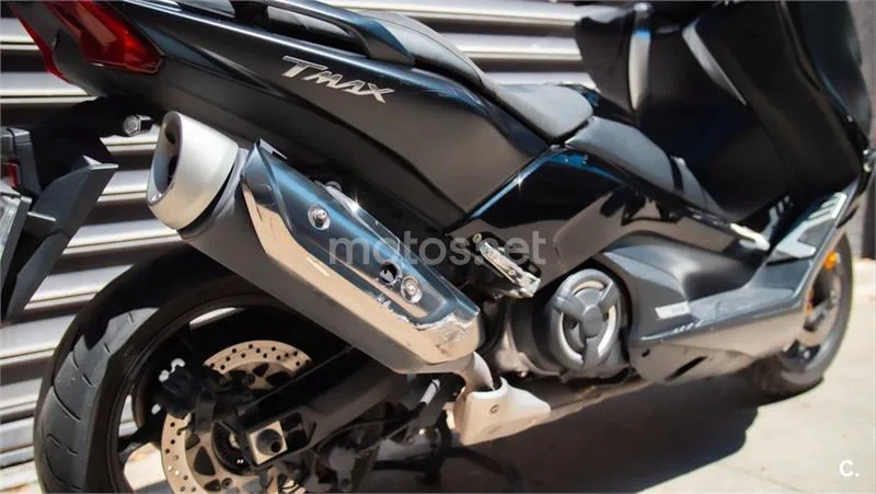 Yamaha TMAX – Vista 6
