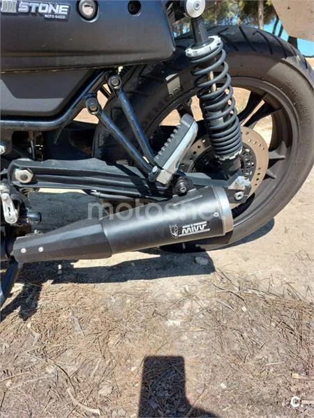 Moto Guzzi V7 III – Vista 9